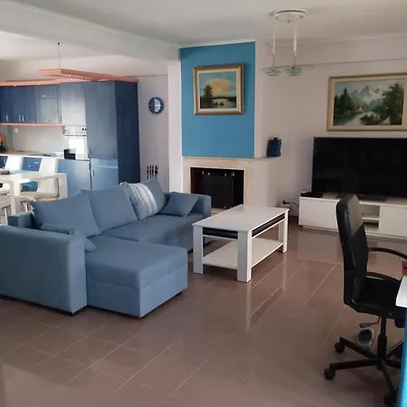 Vip Hyiat House